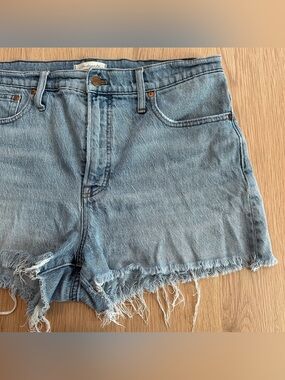 Madewell The Perfect Jean Short Size 32